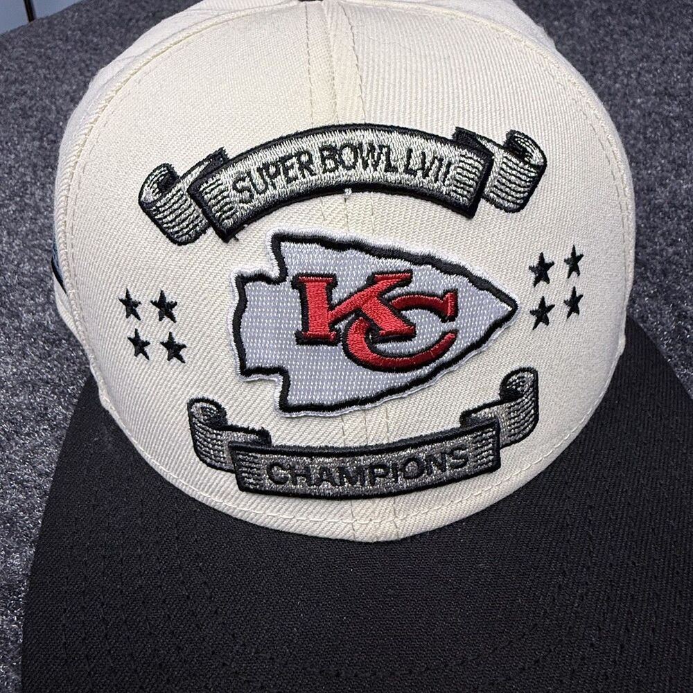 Kansas City Chiefs SUPER BOWL LVII CHAMPIONS Snapback Hat  NFL KC New Era 9FIFTY
